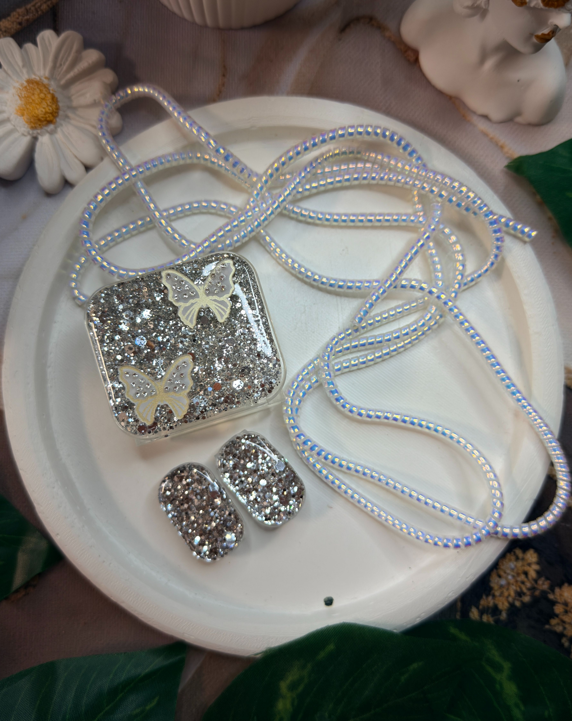 Kelebek Gümüş Simli Şarj Başlığı Koruyucu (Apple Uyumlu)